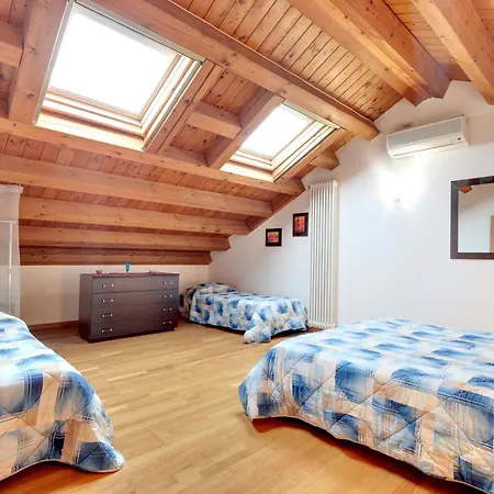 Apartment Auf Zwei Ebenen Mitten In *